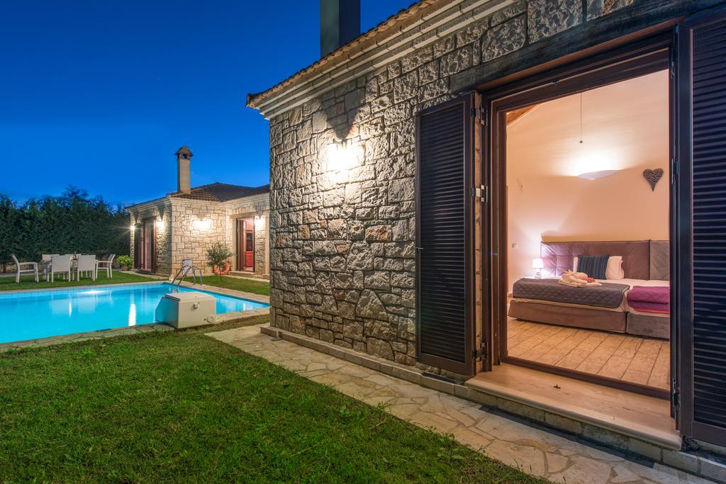 Astarte Villas - Kyveli Luxurious Private Villa Gaitani Szoba fotó